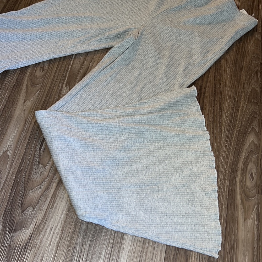 Aerie gray flared ribbed legging - Picture 3 of 5